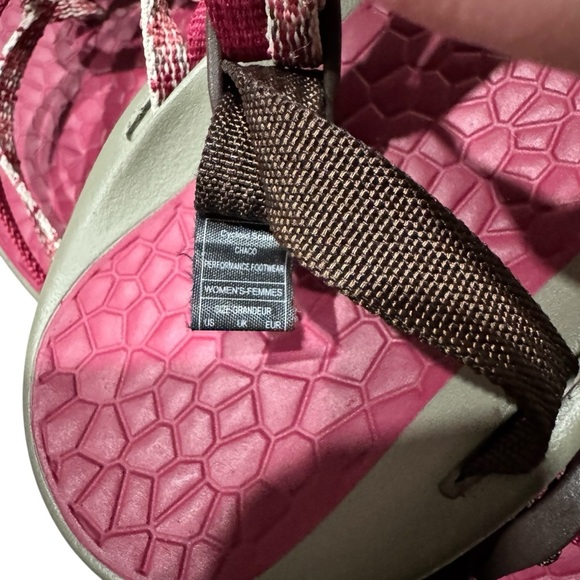 Chaco Cycloid Scale Berry US Women’s 7 Strappy Backlass Sandal  Burgundy Hiking - Picture 13 of 13